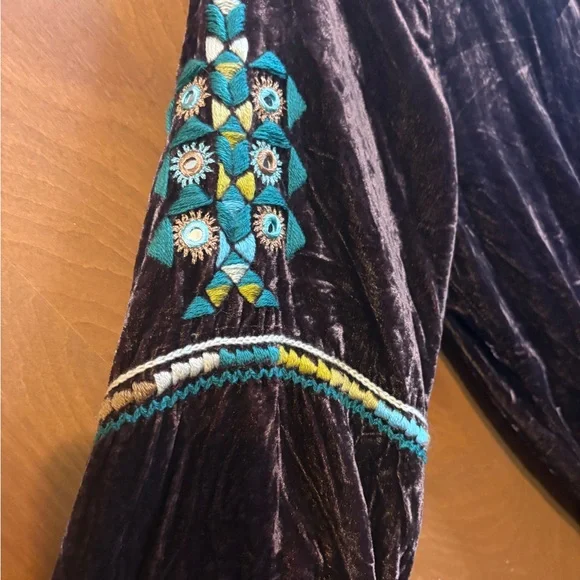 Double D Ranch Brown Velvet Blouse with Turquoise Embroidery - Picture 3 of 8